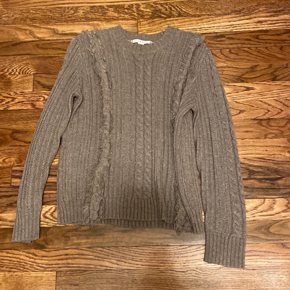 Women’s Chelsea and Violet sweater. Small